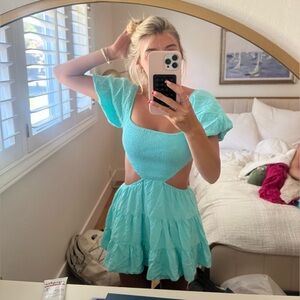 isabels cabinent brand teal cutout dress size M
